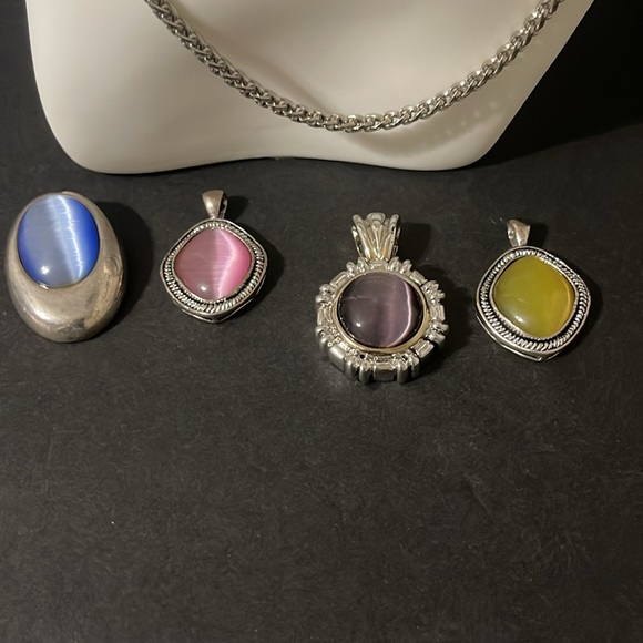 SILVER FOXTAIL CHAIN WITH 4 PENDANTS BUNDLE - Picture 3 of 11